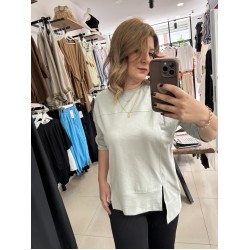 Önü Yırtmaçlı Gri Tshirt